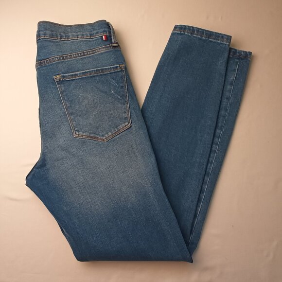 Tommy Hilfiger Denim Jeans Size 8 Greenwich Skinny Mid Rise Medium Wash - Picture 1 of 10